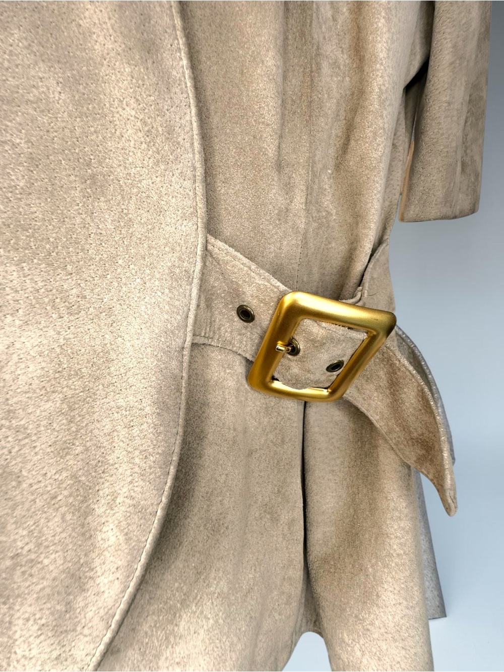DANIER Suede Leather Wrap Short Sleeved Jacket with Gold Buckle - Tan - S/P - Picture 13 of 16